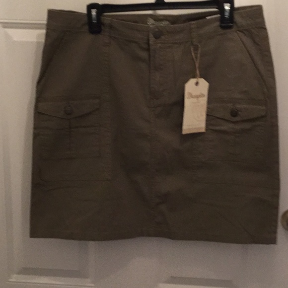 Wrangler Dresses & Skirts - New with tag Wrangler twill mini skirt.